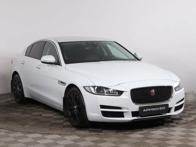 Jaguar xf 2013