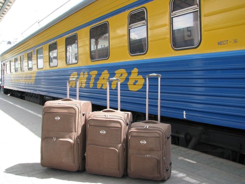 Фирменный поезд «янтарь» 029ч