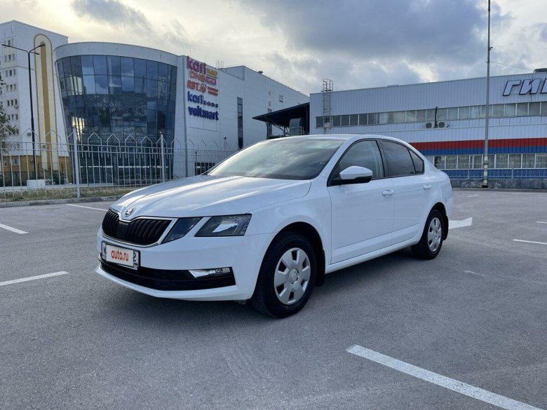 Шкода Октавия 2020 1.6