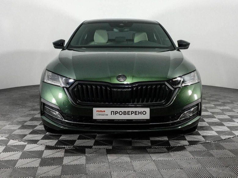 Skoda octavia 2022 зеленая