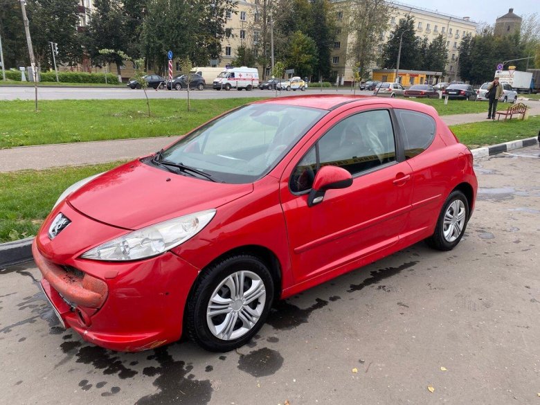 Пежо 207 красный