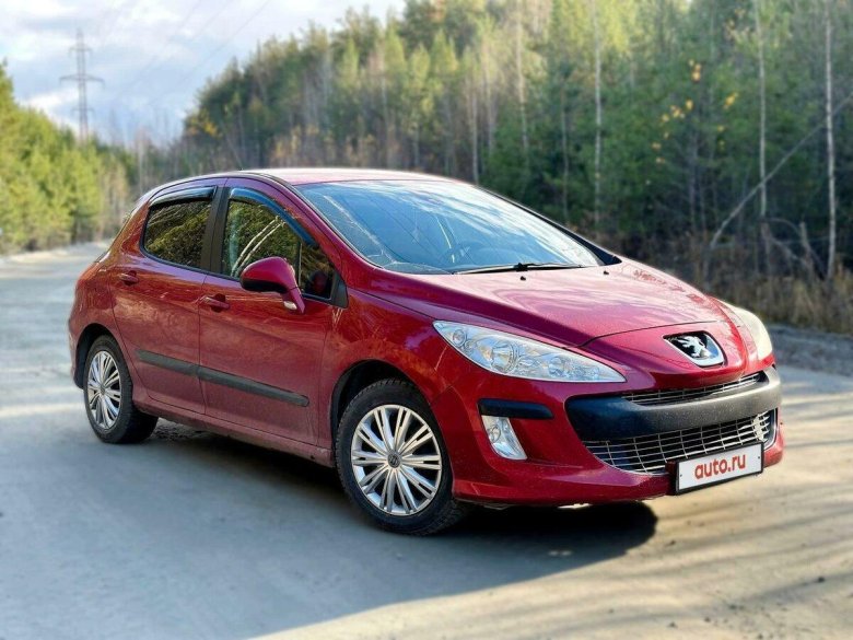 Пежо 308 2010 года