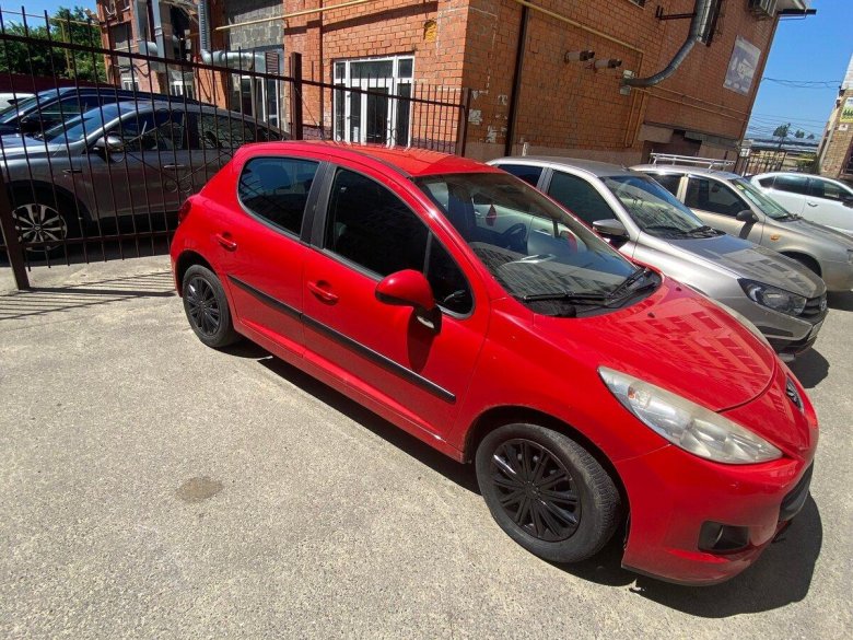 Peugeot 207 i