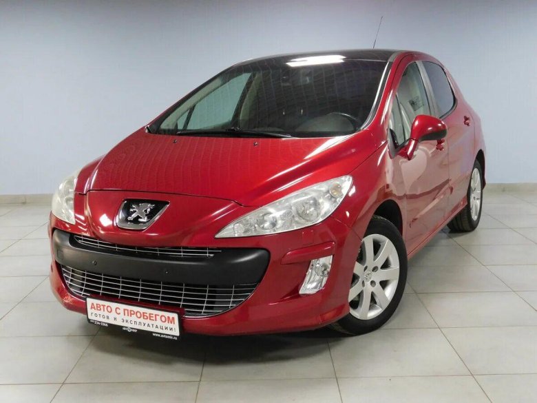 Пежо 308 красная