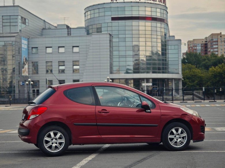 Пежо 207 трехдверная