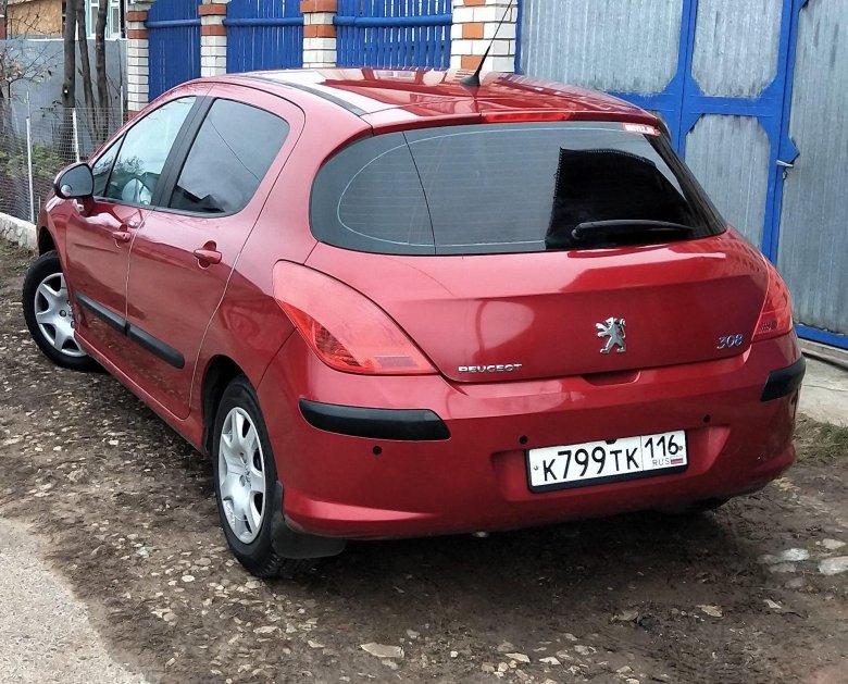 Пежо 308 красная