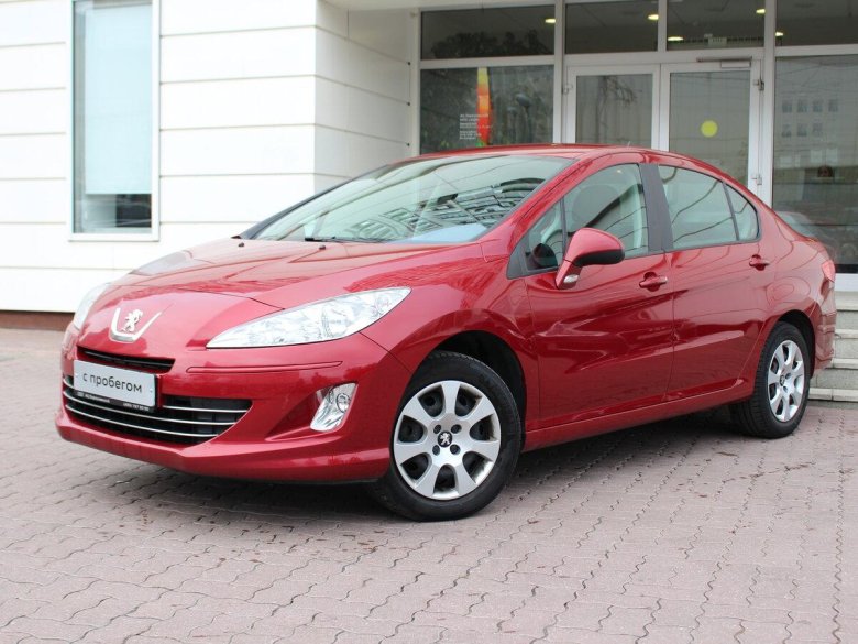 Пежо 408 красный