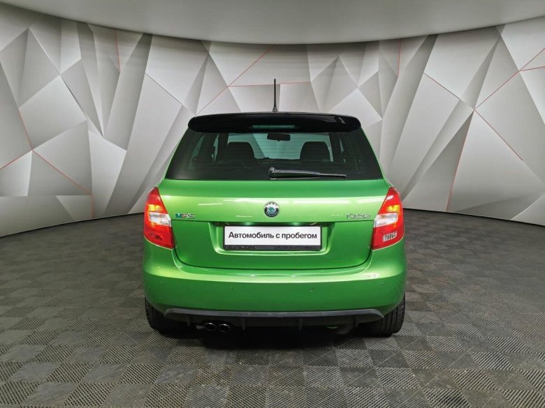 Шкода фабия 5j2