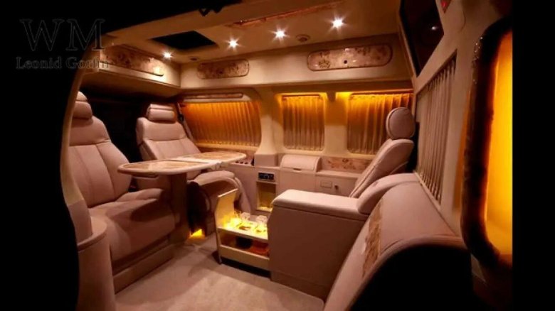 Chevrolet Express 2023 салон