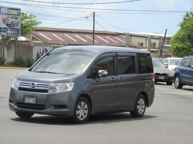 Минивэн Honda Stepwgn 2003