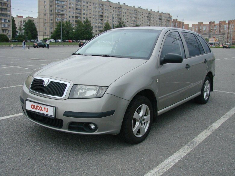 Шкода фабия 2003 года 1.4
