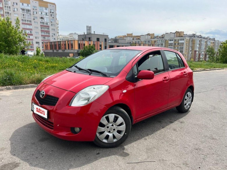 Тойота ярис 2008