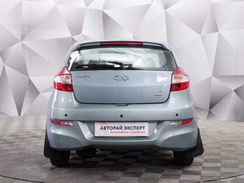 Автомобиль chery