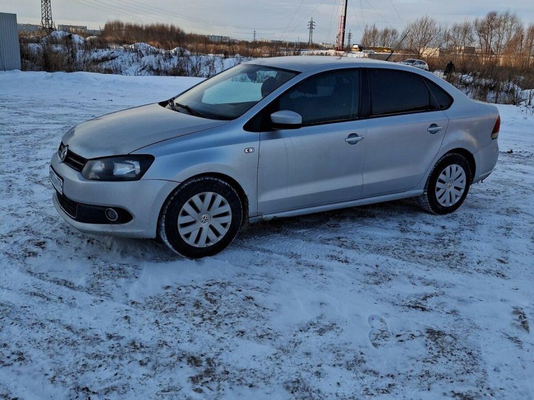 Фольксваген поло седан серебристый