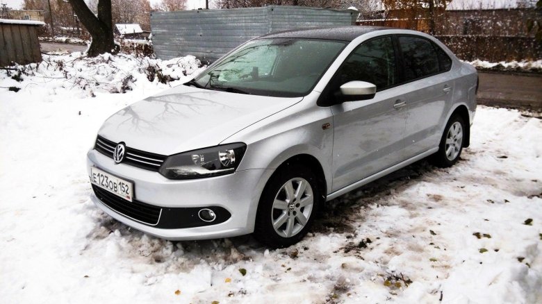 Фольксваген поло серебристый