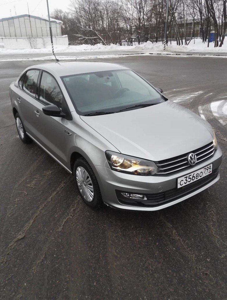 Фольксваген поло серый