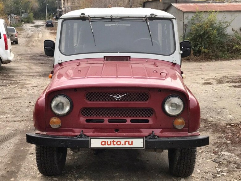 УАЗ Хантер красный