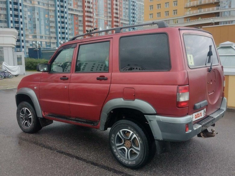 Красный уаз патриот