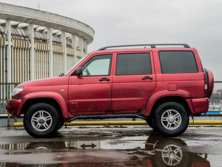 Красный уаз патриот 2008