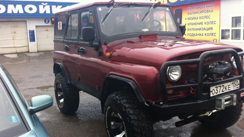 УАЗ красный металлик 31514