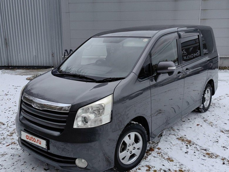Toyota noah 2007