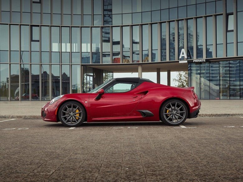 Alfa romeo 4 c spider