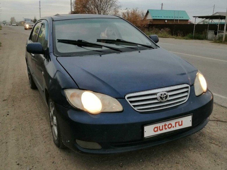 Тойота королла 2005 года