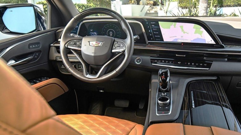 Кадиллак Эскалейд 2021