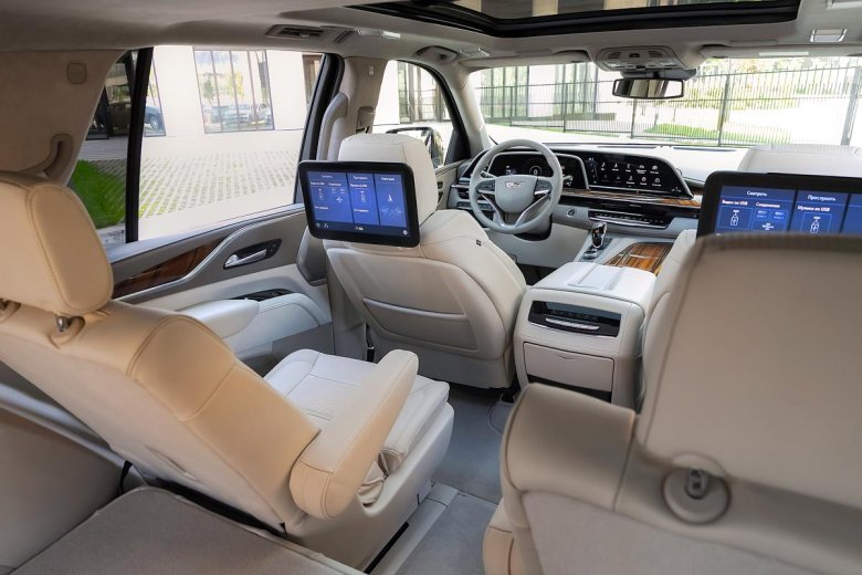 Кадиллак Эскалейд 2021 салон