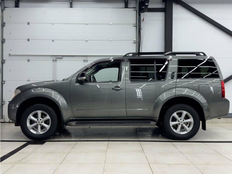 Nissan pathfinder 2011