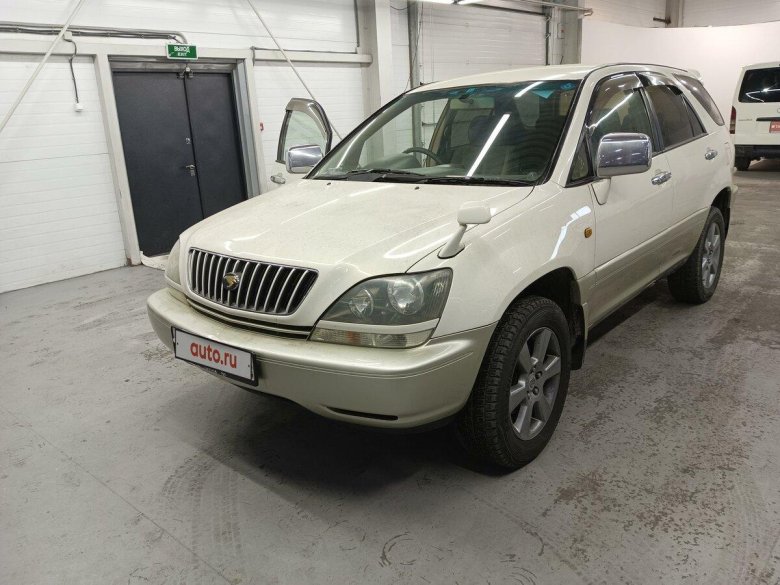 Тойота харриер 1999 года