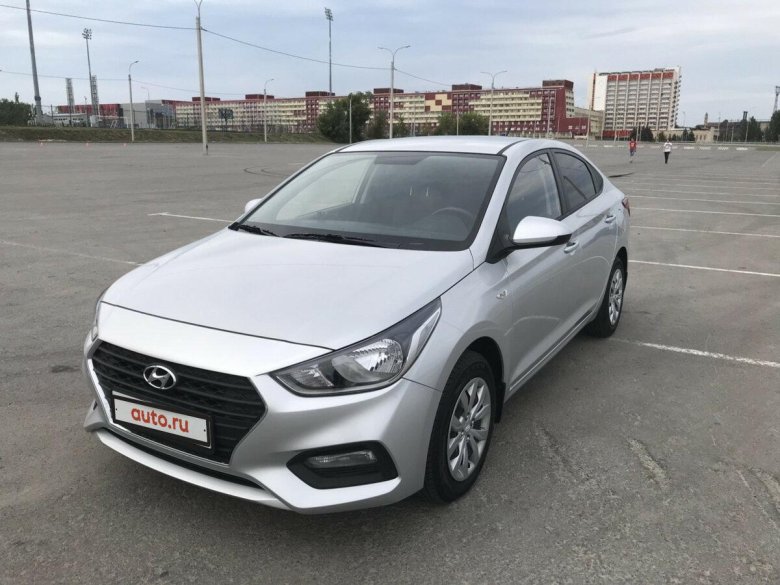 Хундай Солярис серебристый