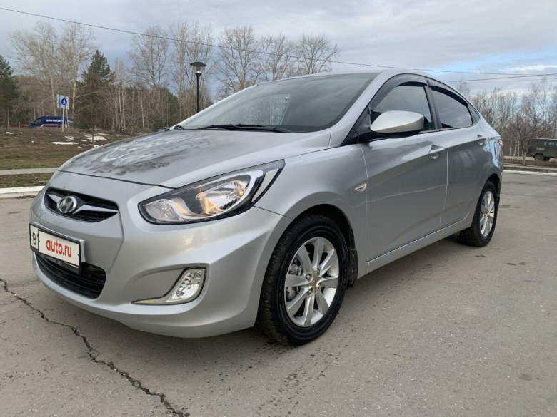 Солярис 2012 года бежевый