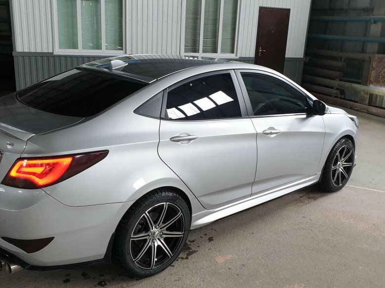 Хендай Солярис 2016 серебристый