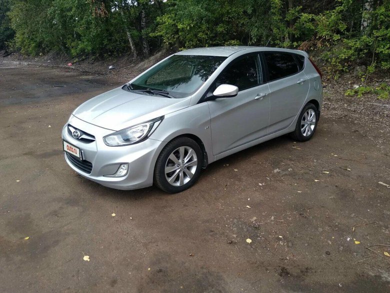 Hyundai Solaris 2012 серебристый