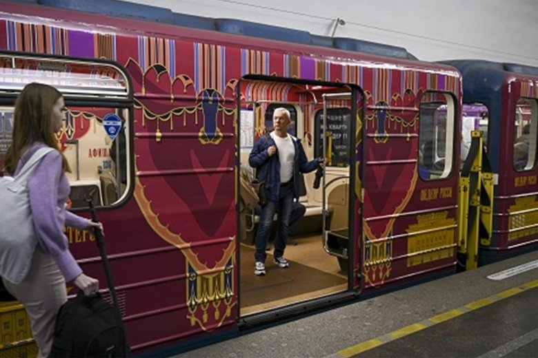 Вагон метро