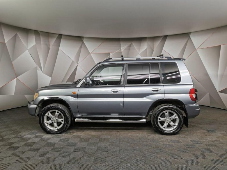 Митсубиси паджеро пинин