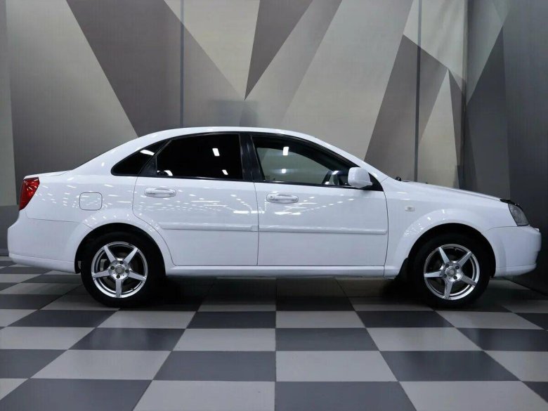 Chevrolet Lacetti White