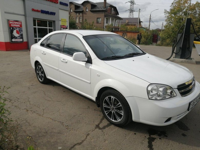 Chevrolet Lacetti White