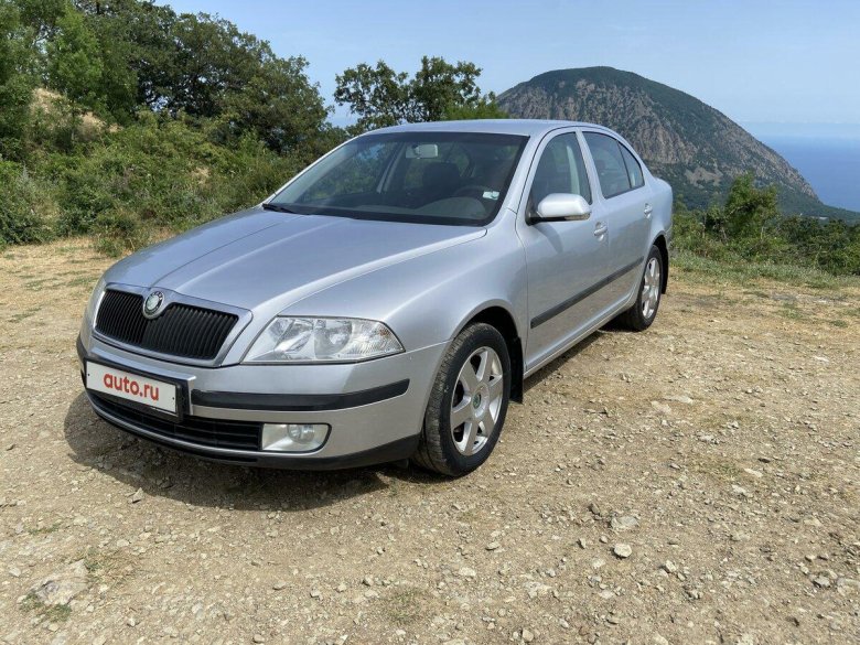 Шкода октавия 2007г серебристая