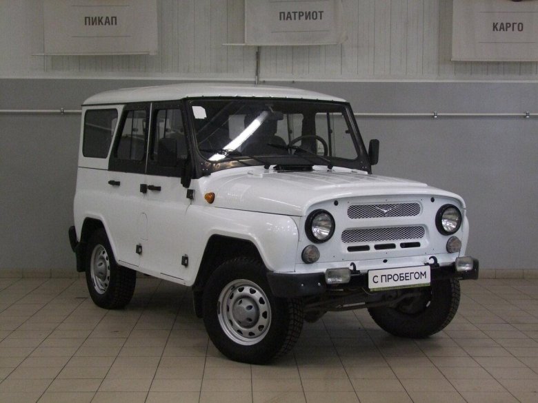 UAZ Hunter белый