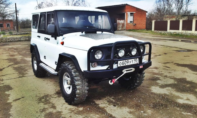 УАЗ Хантер белый 469