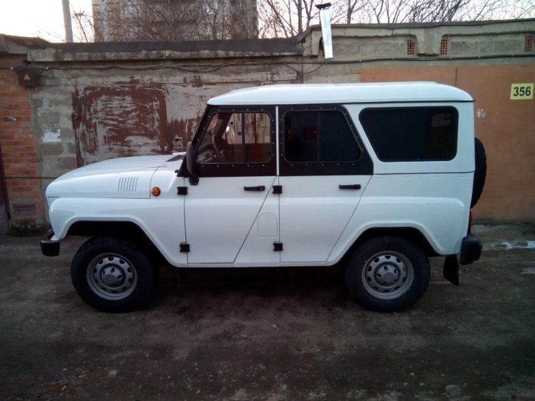 УАЗ-315195 Hunter белый