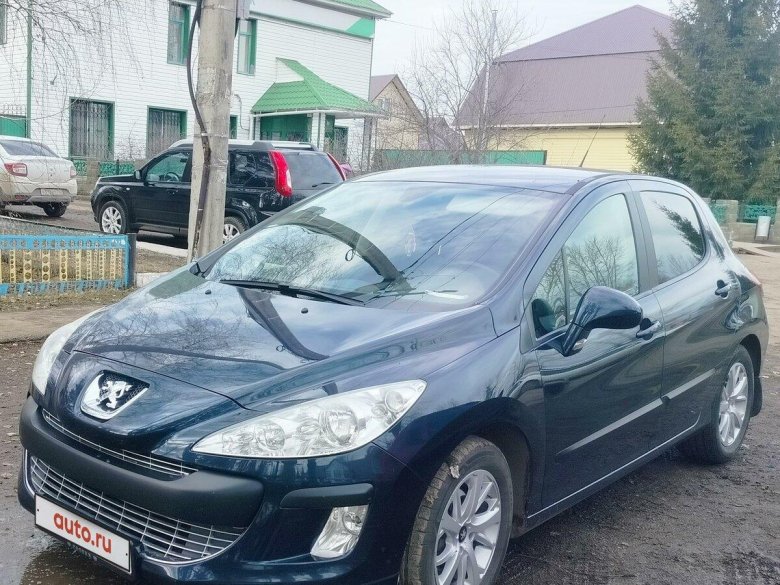 Пежо 308 2010 года
