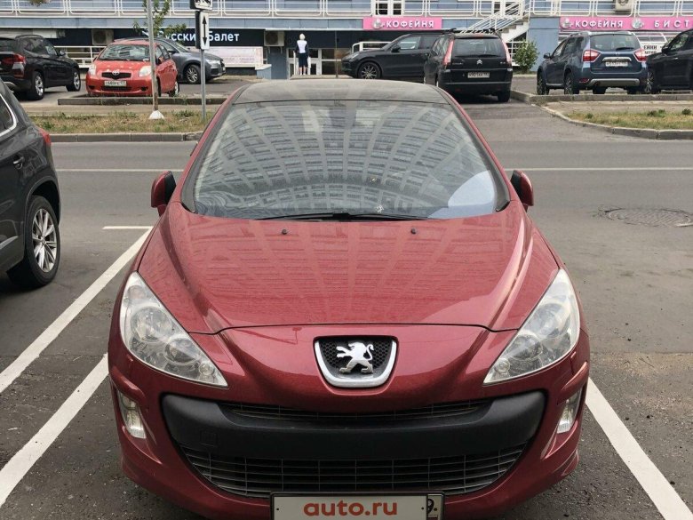 Peugeot 2008 года