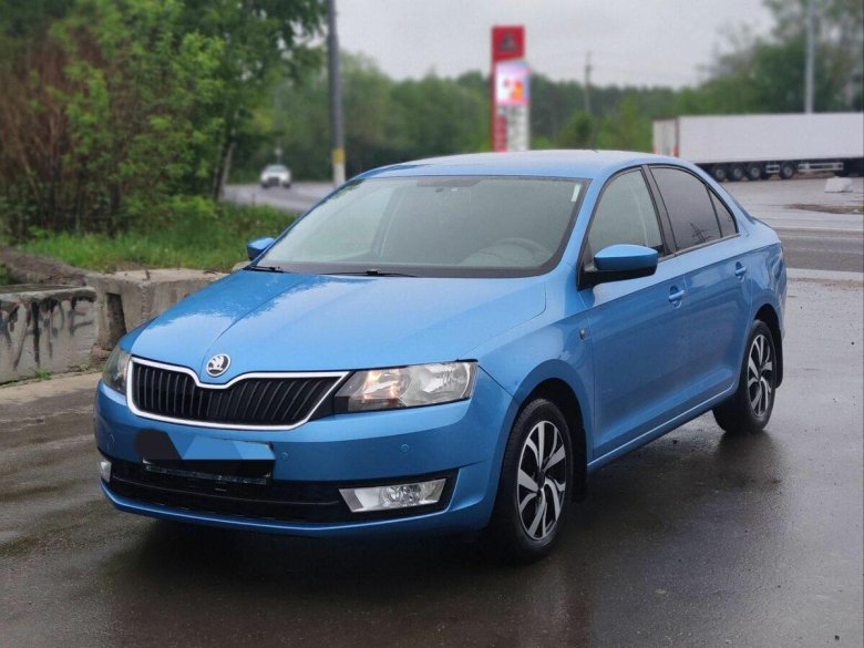 Шкода рапид голубая 2016