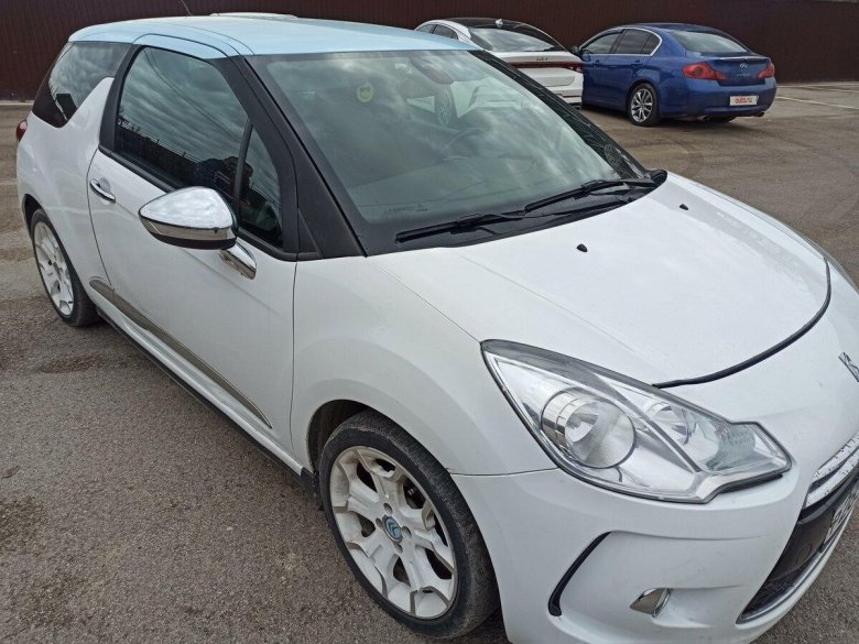 Citroen ds3 белый