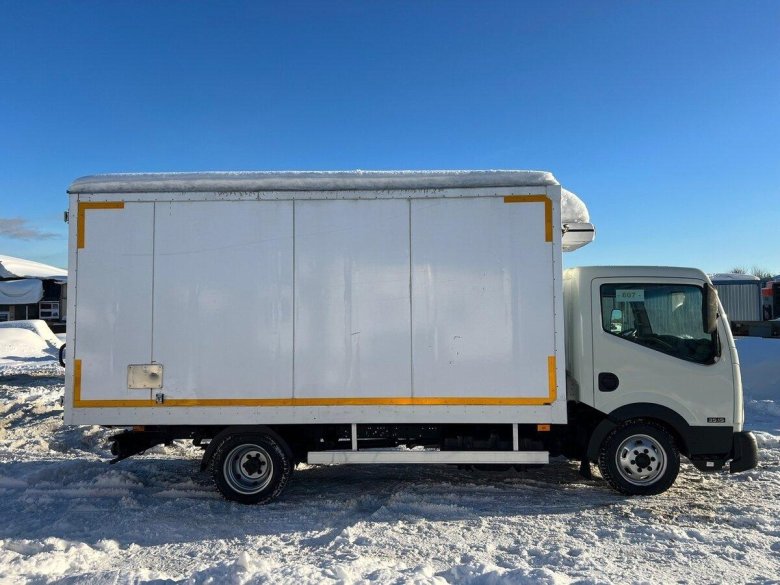 Грузовики ниссан