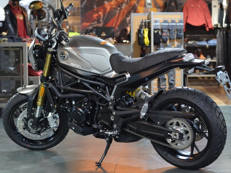 Мотоцикл benelli