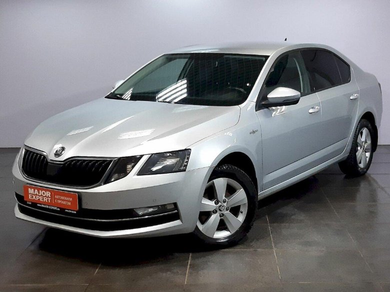 Шкода Октавия 2018 года